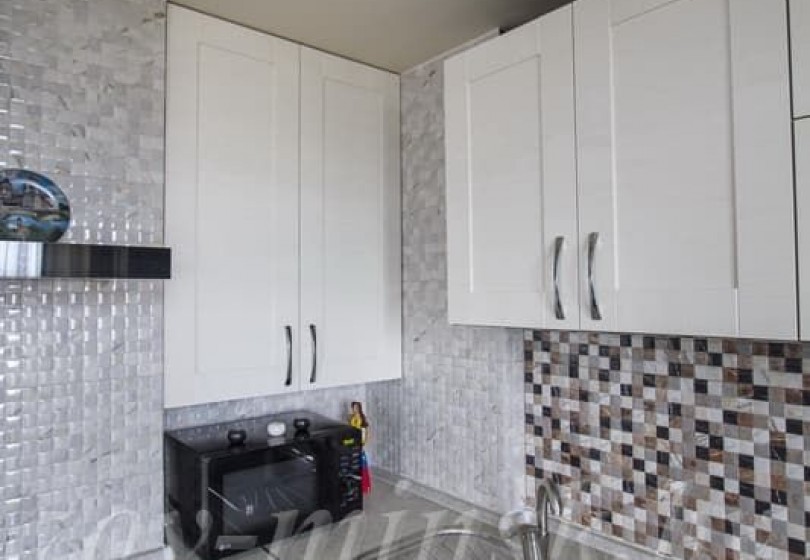 Кухня ЗОВ с фасадами Марсель-3 Мрамор/Винтаж